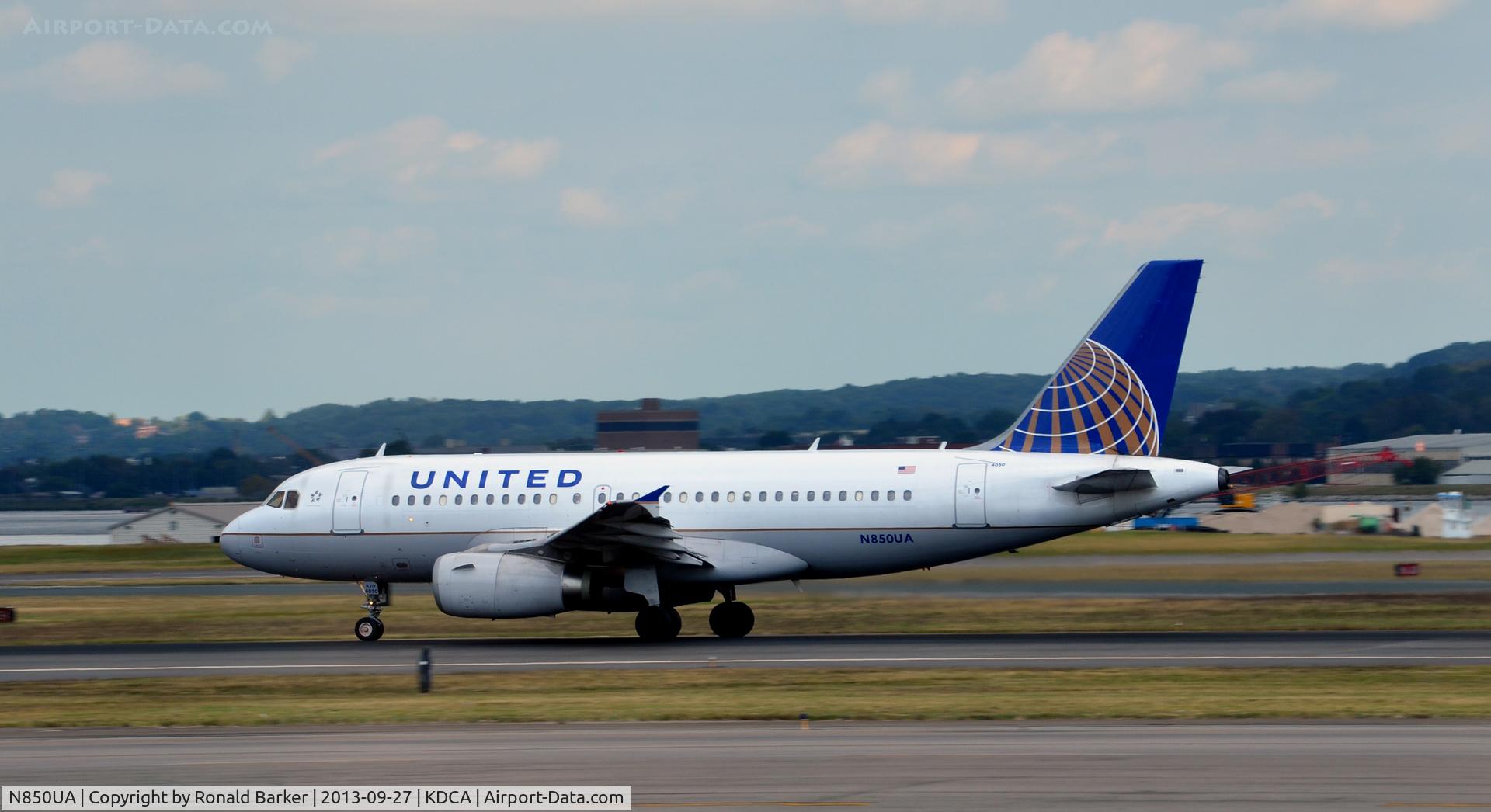 N850UA, 2002 Airbus A319-131 C/N 1653, Takeoff DCA