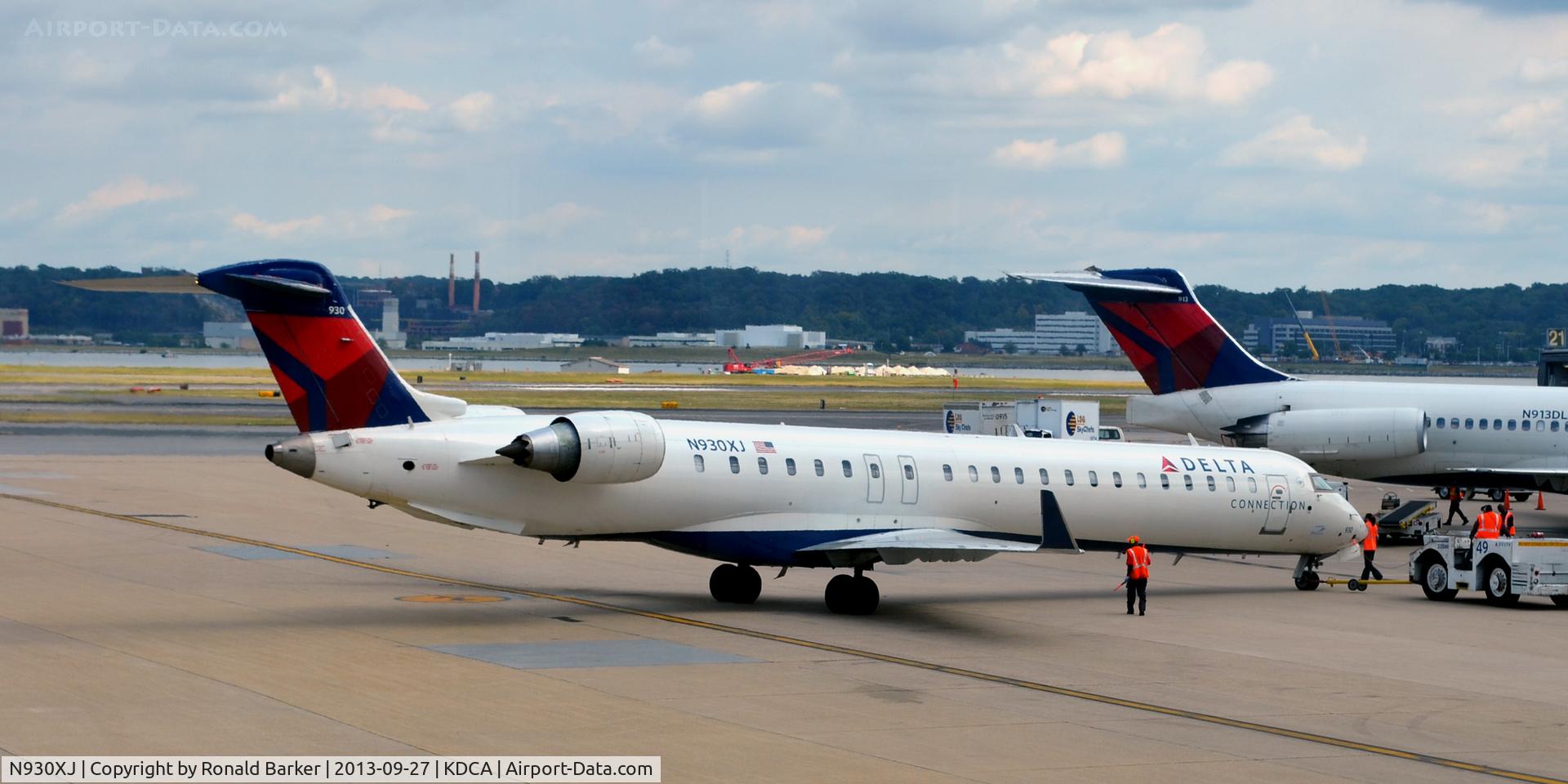 N930XJ, 2008 Bombardier CRJ-900ER (CL-600-2D24) C/N 15192, Pushback DCA