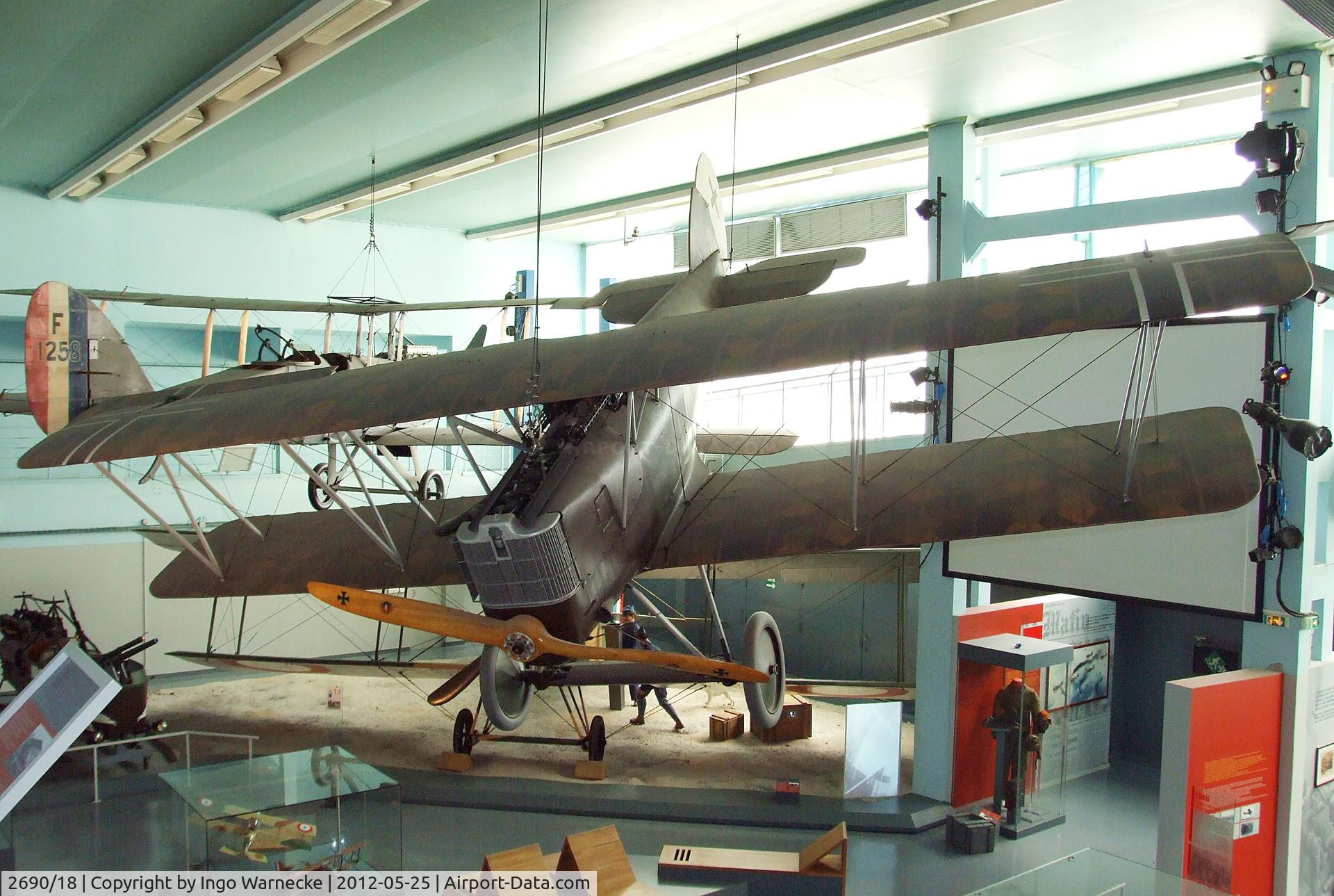 2690/18, 1918 Pfalz DXII C/N 3240, Pfalz D XII at the Musee de l'Air, Paris/Le Bourget