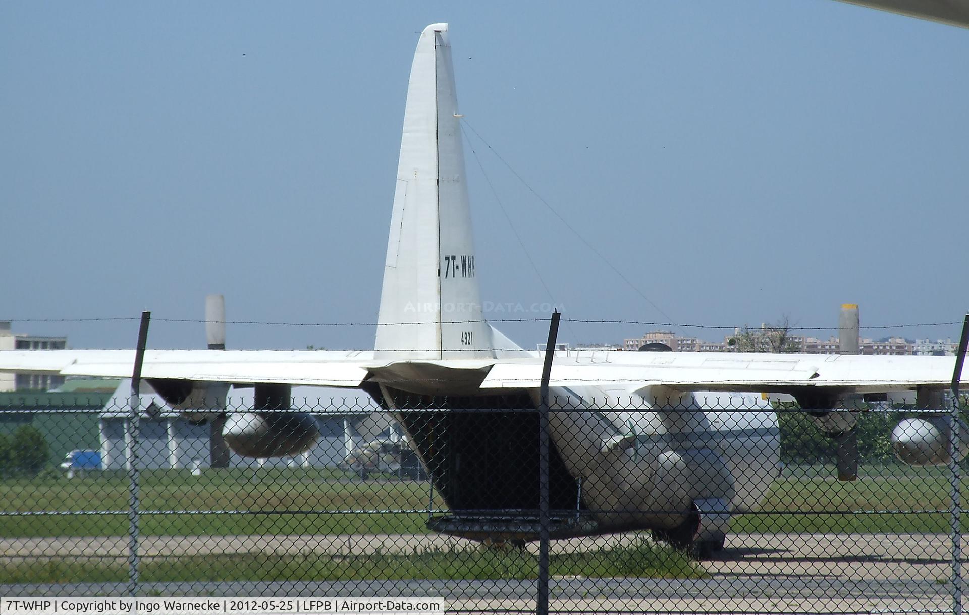 7T-WHP, 1982 Lockheed C-130H-30 Hercules C/N 382-4921, Lockheed C-130H of the Algerian Air Force at Paris/Le Bourget airport