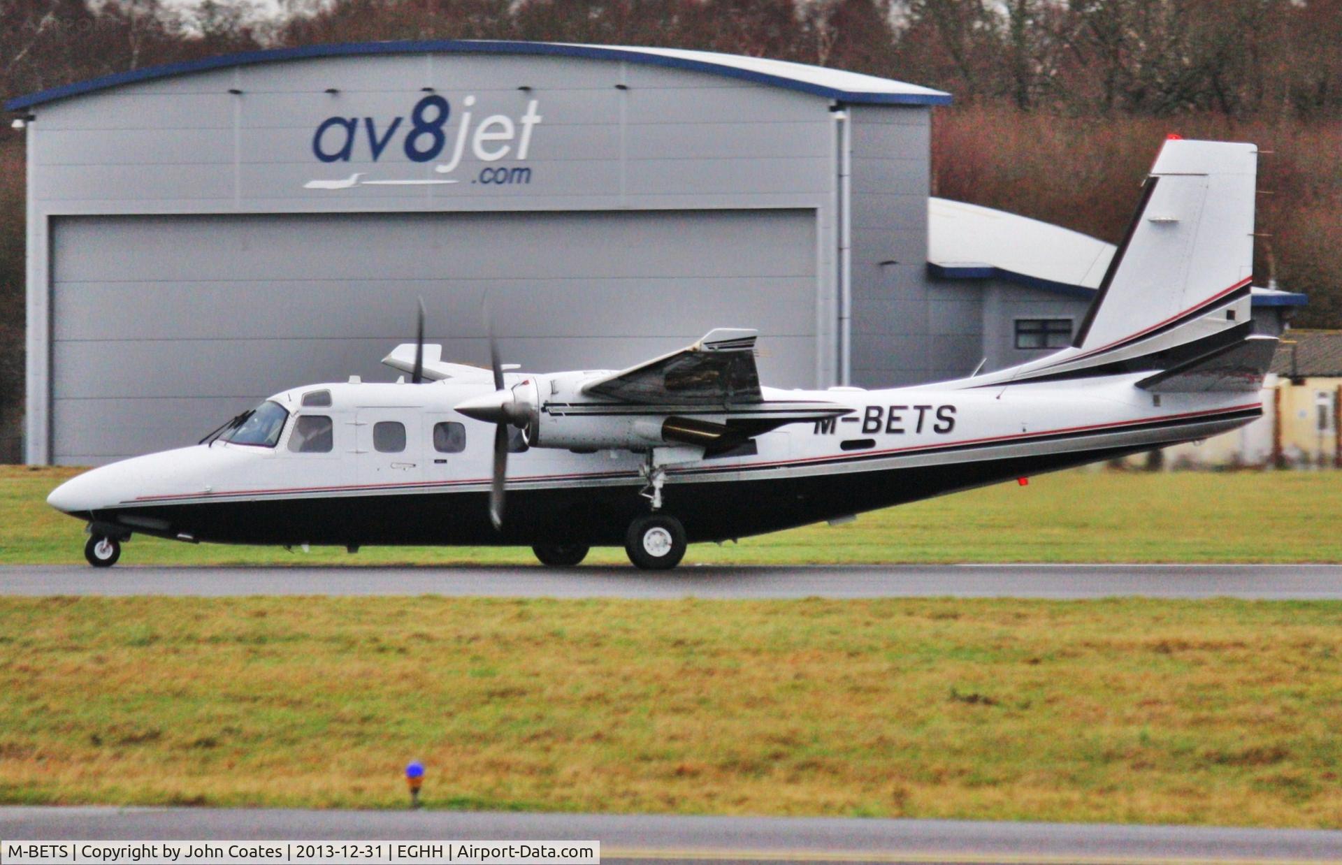 M-BETS, 1982 Gulfstream American 695A Jetprop 1000 C/N 96034, Departing on 26