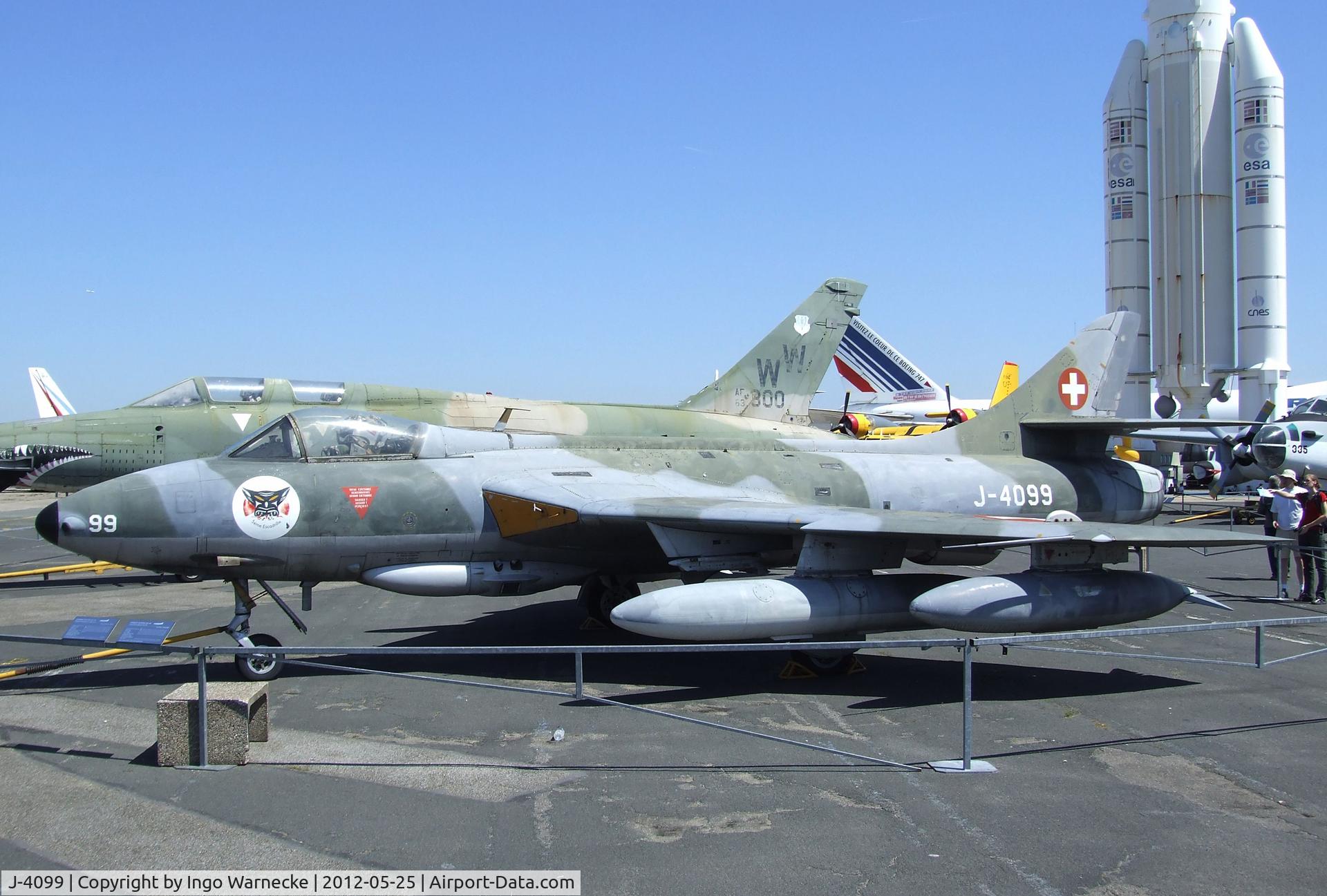 J-4099, 1959 Hawker Hunter F.58 C/N 41H-697466, Hawker Hunter F58 at the Musee de l'Air, Paris/Le Bourget