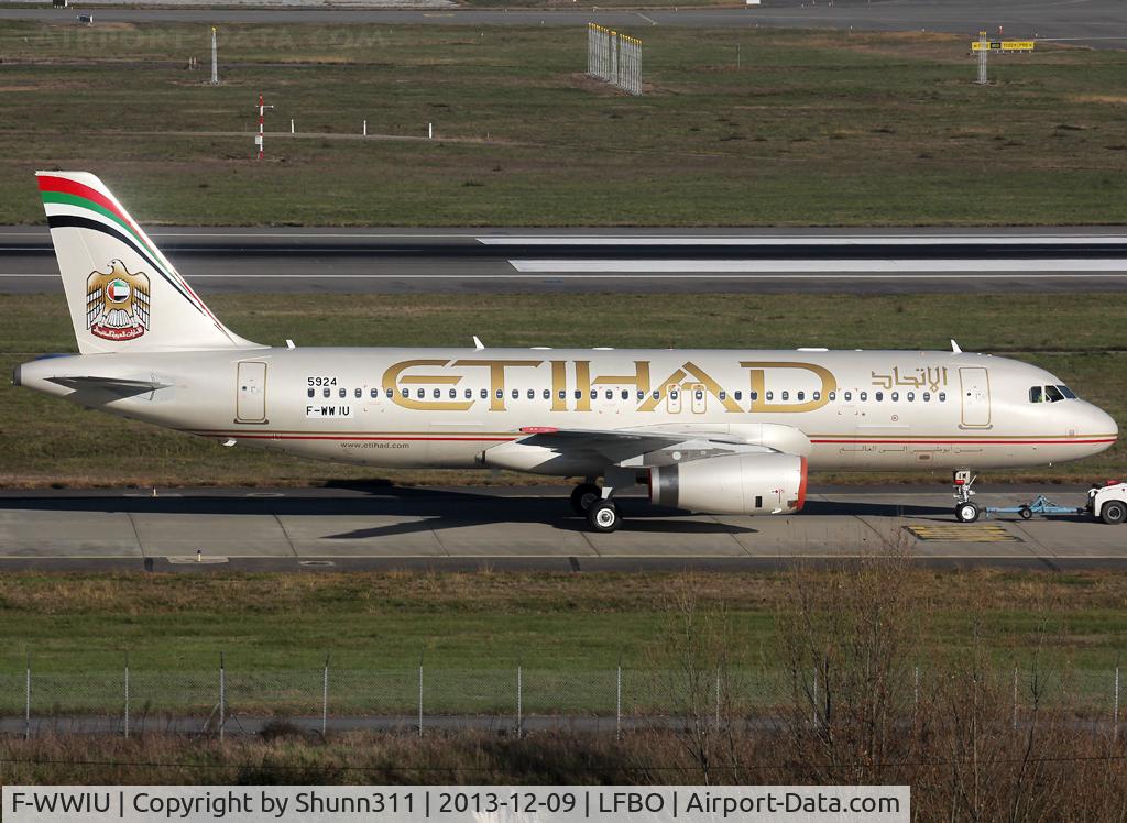 F-WWIU, 2013 Airbus A320-232 C/N 5924, C/n 5924 - To be A6-EIW - without sharklets after paint