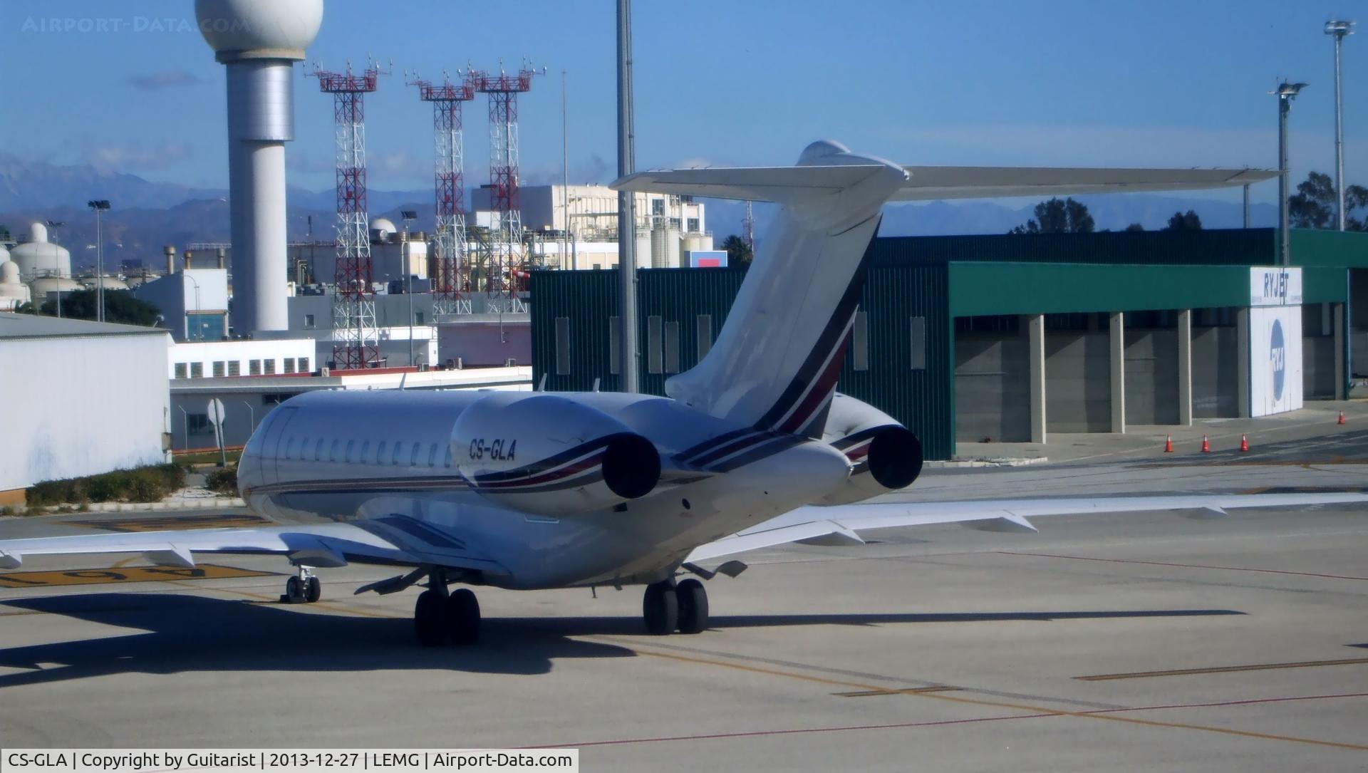 CS-GLA, 2012 Bombardier BD-700-1A10 Global 6000 C/N 9478, On the GA at Malaga