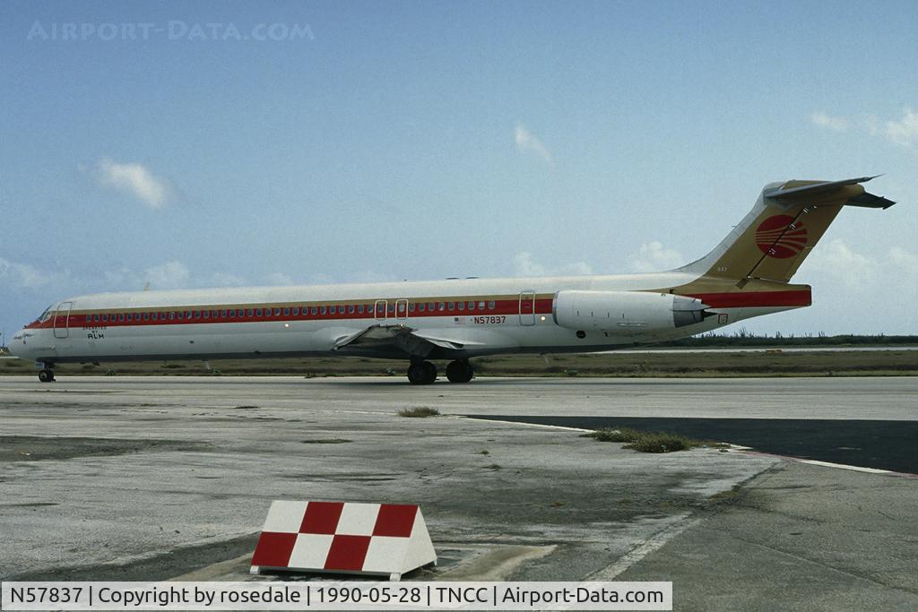 N57837, 1987 McDonnell Douglas MD-82 (DC-9-82) C/N 49582, Operating on lease to ALM