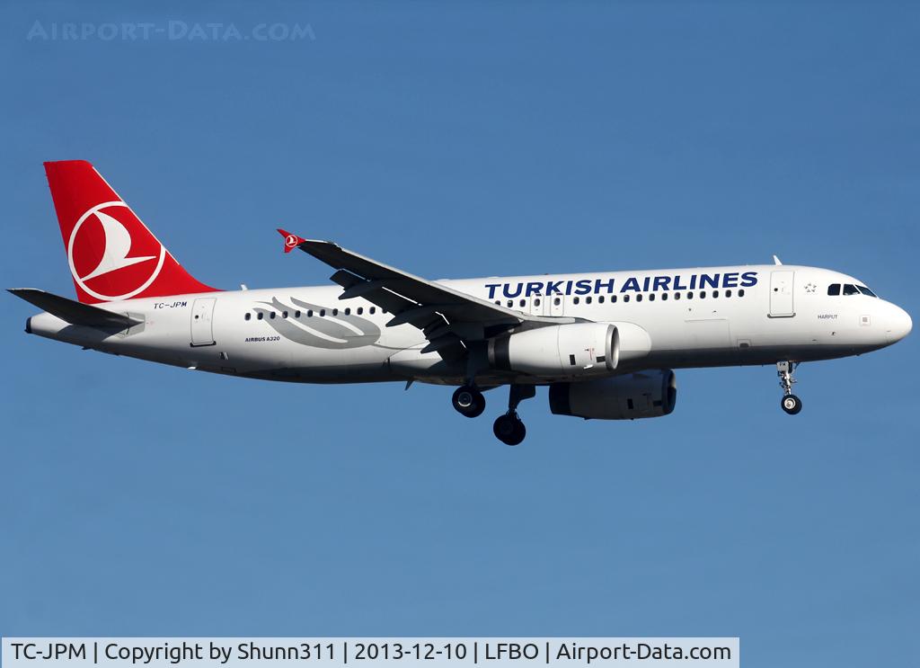 TC-JPM, 2007 Airbus A320-232 C/N 3341, Landing rwy 14R with new c/s