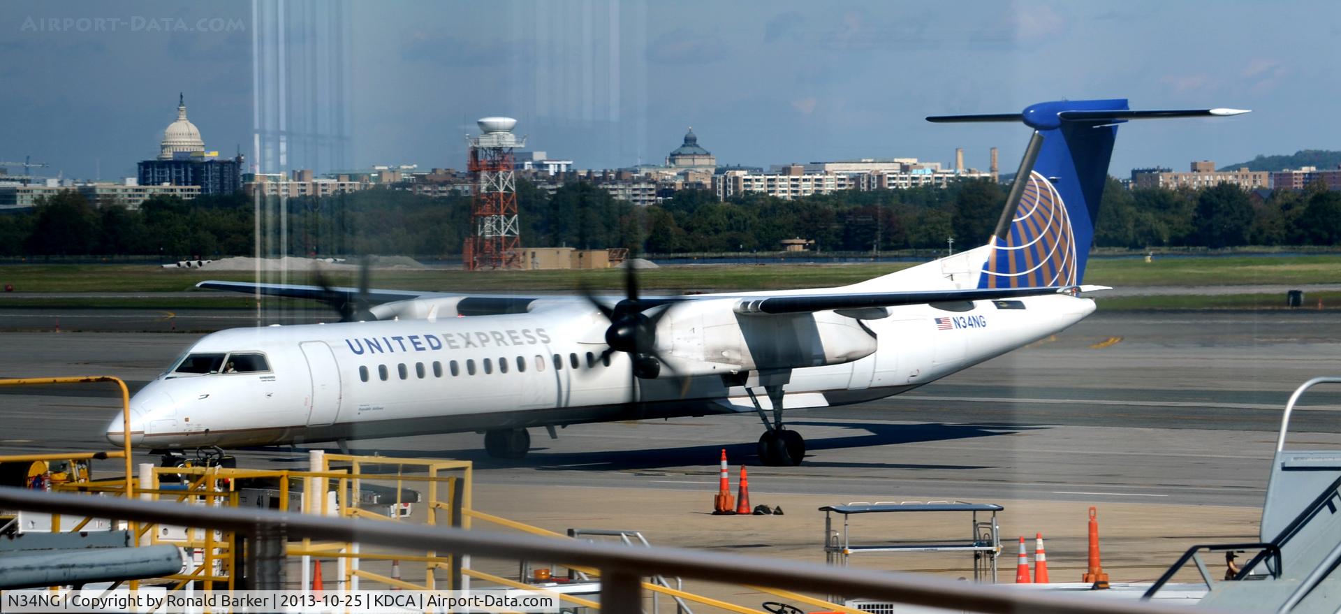 N34NG, 2010 Bombardier DHC-8-402 Dash 8 C/N 4340, Taxi to parking DCA