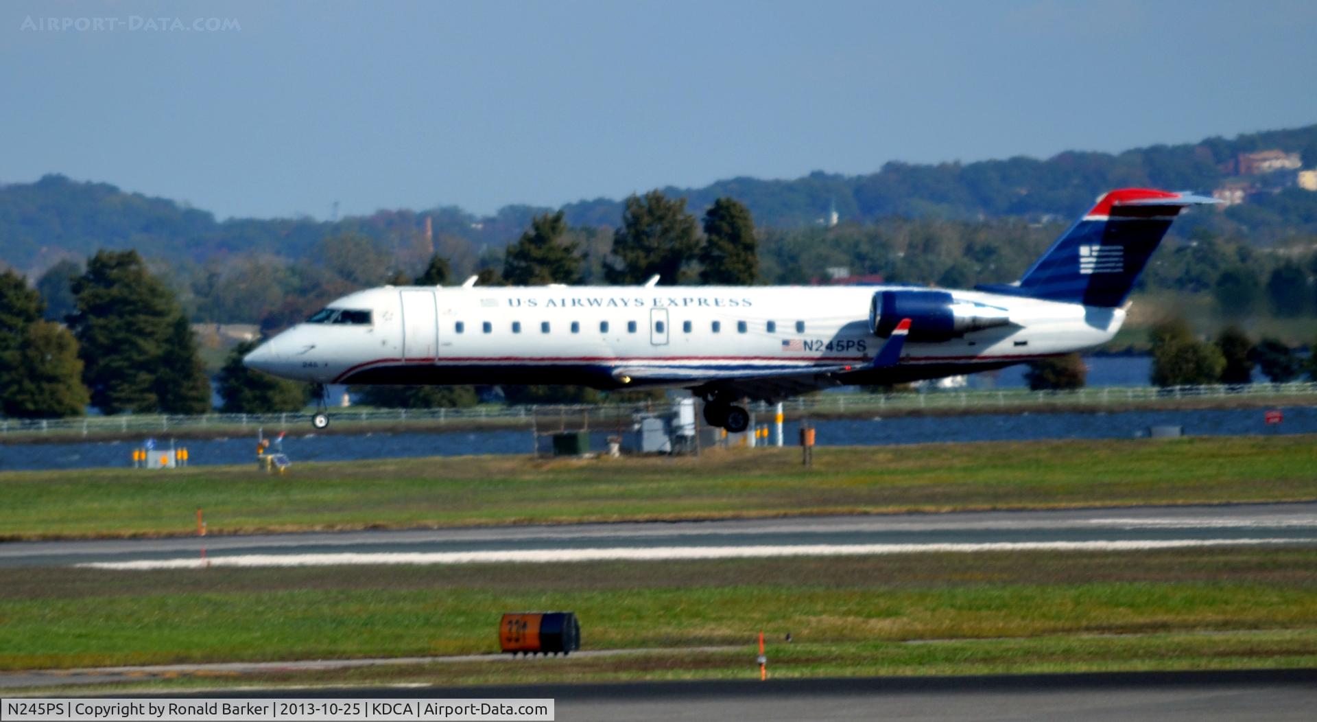 N245PS, 2004 Bombardier CRJ-200ER (CL-600-2B19) C/N 7919, Landing DCA