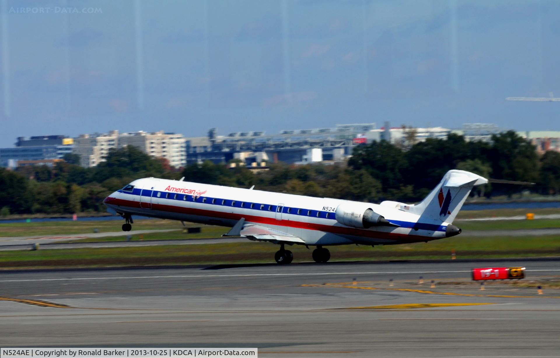 N524AE, 2004 Bombardier CRJ-701 (CL-600-2C10) Regional Jet C/N 10154, Takeoff DCA