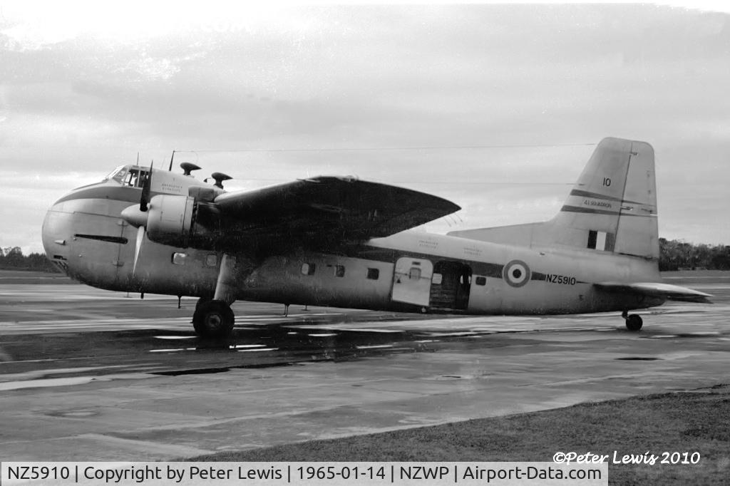 NZ5910, Bristol 170 Freighter Mk.31M C/N 13134, RNZAF 41 squadron