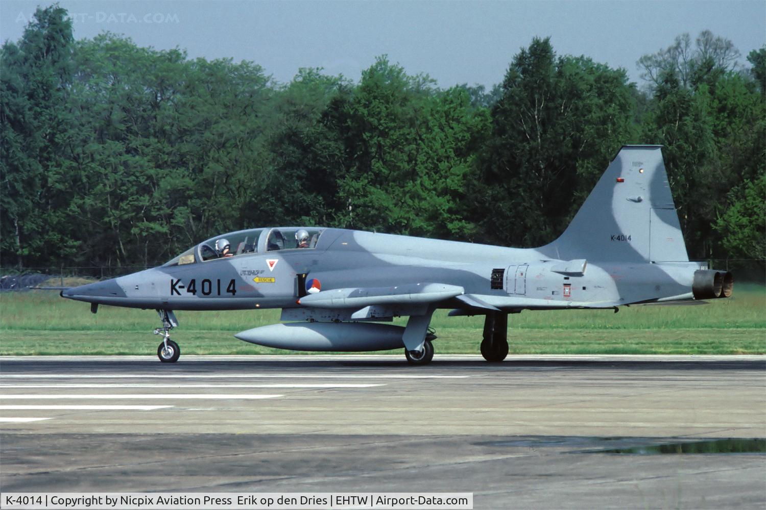 K-4014, 1971 Canadair NF-5B Freedom Fighter C/N 4014, NF-5B K-4014 was the first to be painted in a differentscheme  than the standard camouflage pattern used by the Royal Netherlands AF.