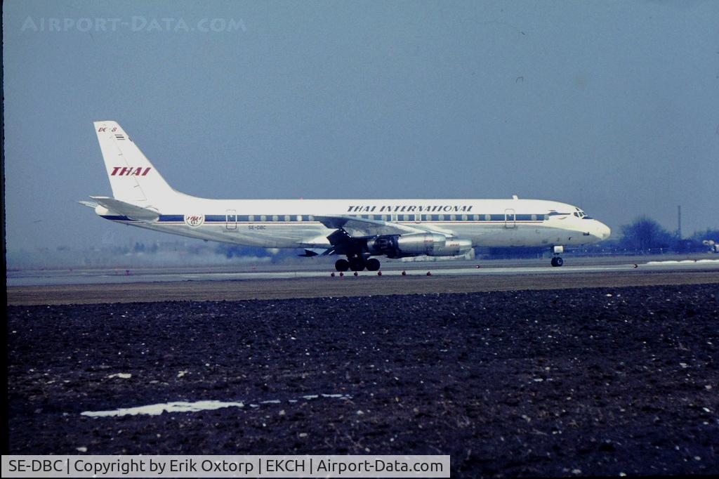 SE-DBC, 1960 Douglas DC-8-33 C/N 45390, SE-DBC in full Thai c/s prior to delivery from SAS
