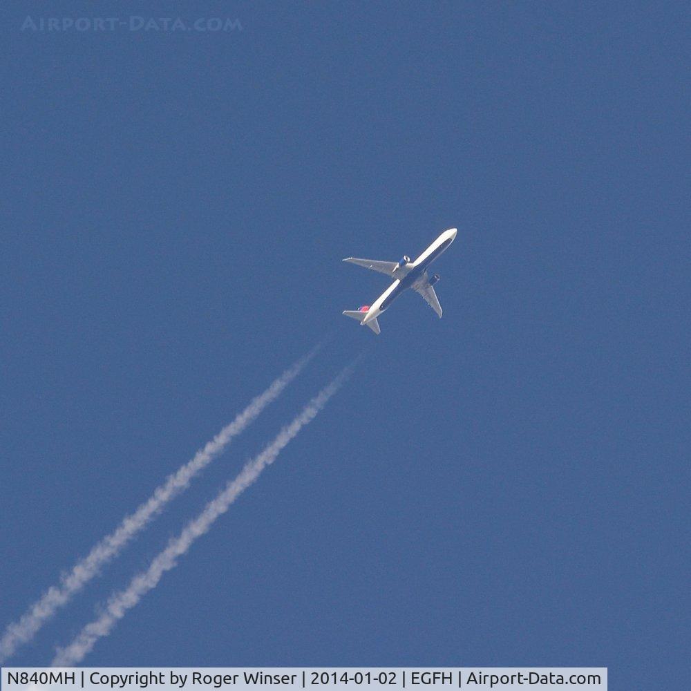 N840MH, 2001 Boeing 767-432/ER C/N 29718, Delta Air Lines B764 eastbound (Detroit to London Heathrow) at 33000 feet over Swansea Airport.