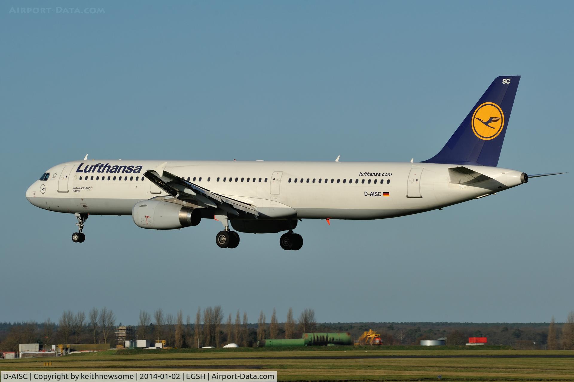 D-AISC, 1999 Airbus A321-231 C/N 1161, Landing onto runway 27 for paintwork !