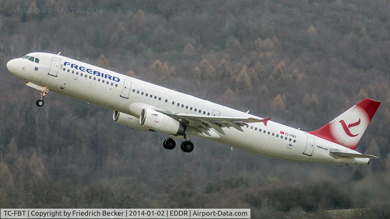 TC-FBT, 1998 Airbus A321-131 C/N 855, departure to Antalya via Hamburg