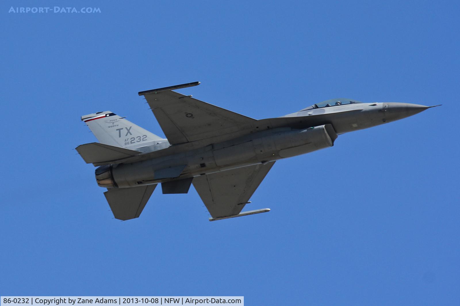 86-0232, 1986 General Dynamics F-16C Fighting Falcon C/N 5C-338, 301st FW F-16 Departing NAS Fort Worth