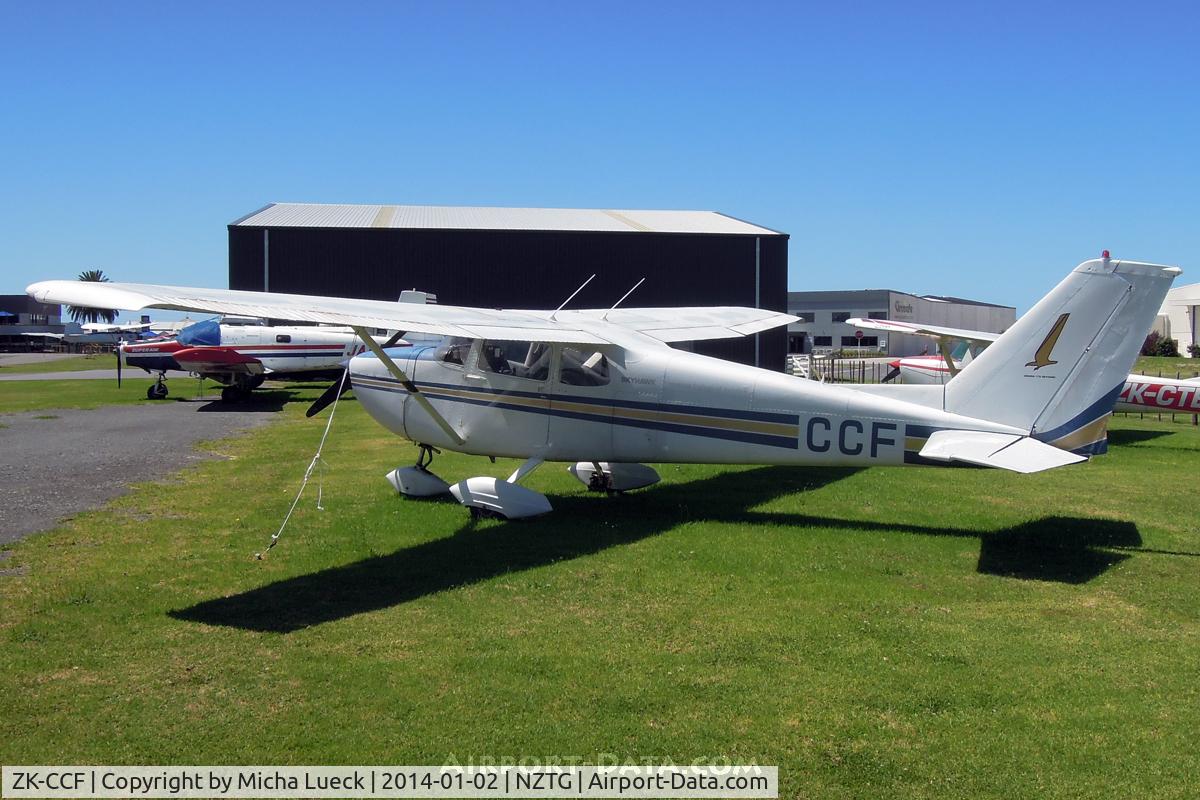 ZK-CCF, 1962 Cessna 172C C/N 17249536, At Tauranga