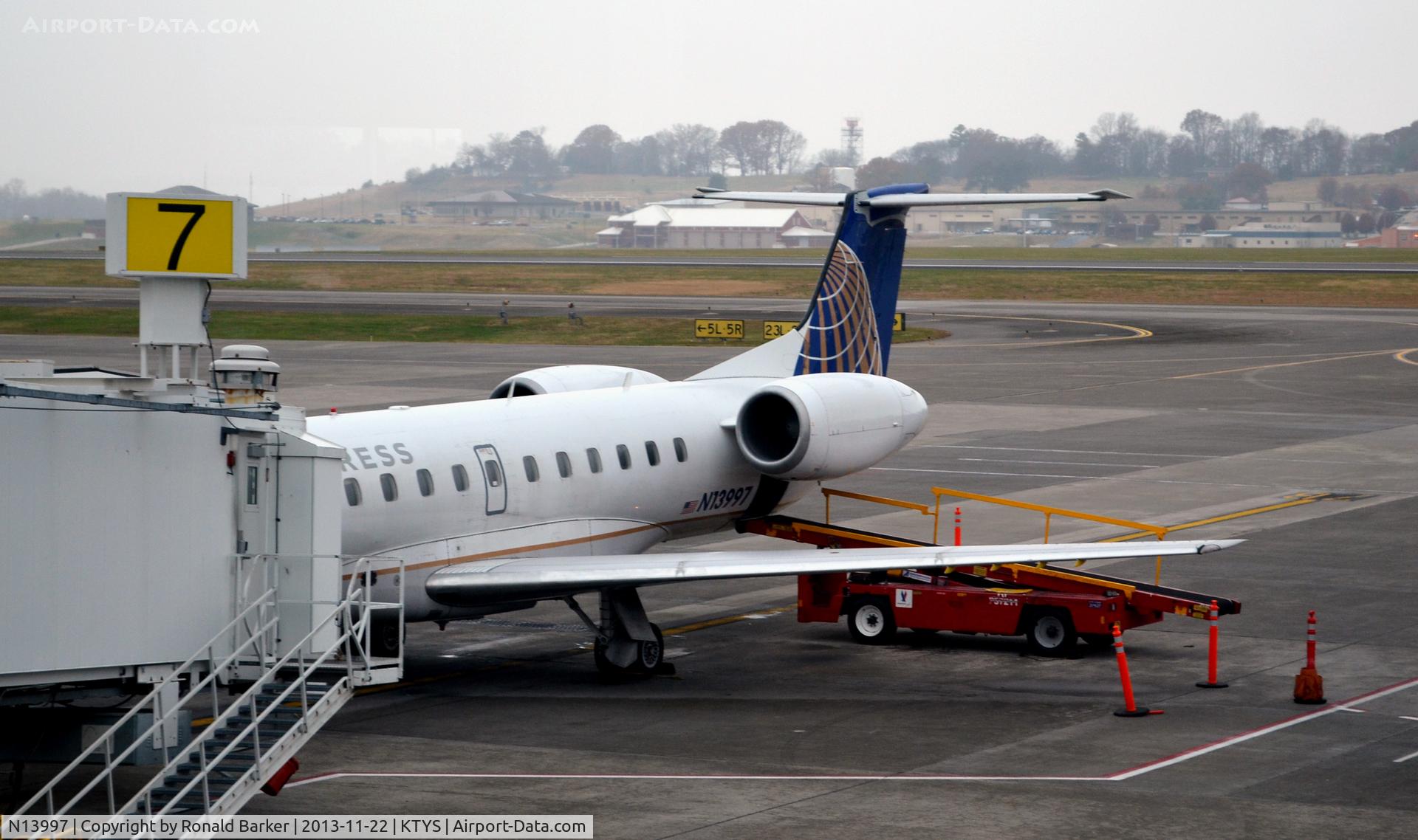 N13997, 2000 Embraer ERJ-145LR (EMB-145LR) C/N 145298, Gate 7 TYS