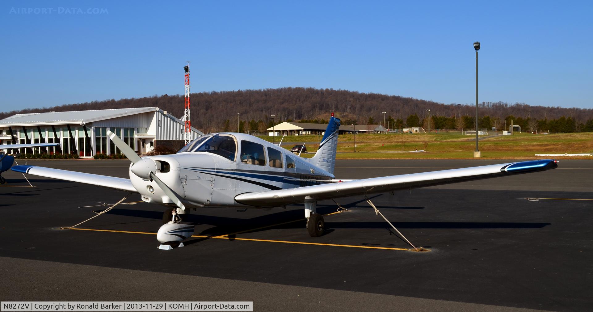 N8272V, 1980 Piper PA-28-161 C/N 28-8116050, Orange
