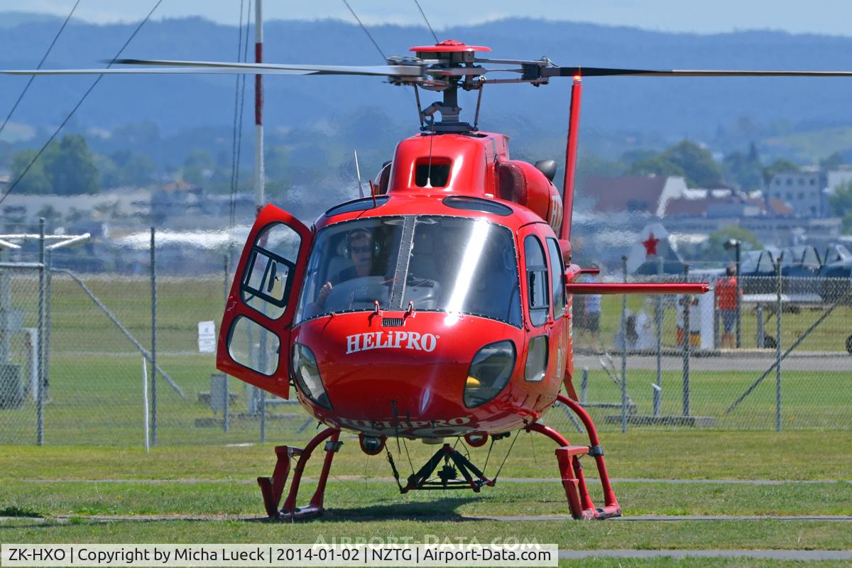 ZK-HXO, Aerospatiale AS-355F-1 Ecureuil 2 C/N 5284, At Tauranga