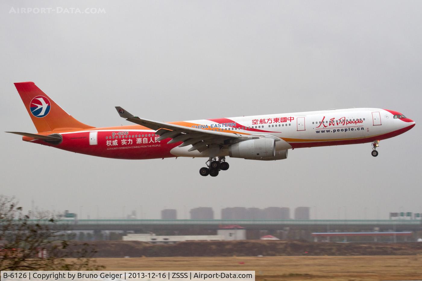 B-6126, 2006 Airbus A330-343X C/N 777, seen with people.cn colors
