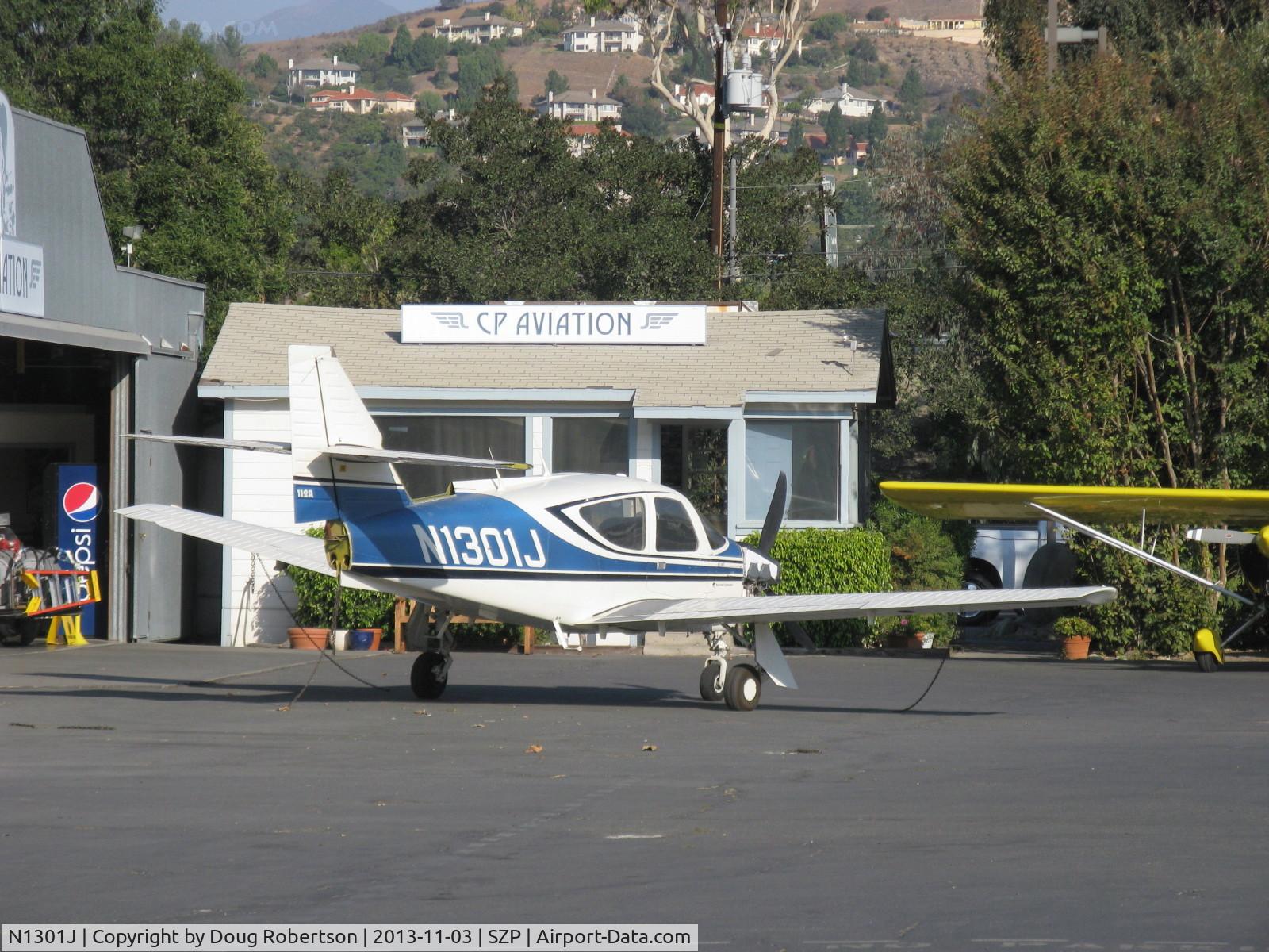 N1301J, 1975 Rockwell International 112A Commander C/N 301, 1975 Rockwell 112A COMMANDER 'HOTSHOT', Lycoming IO-360-C1D6 200 Hp, cruciform tail, retractable gear