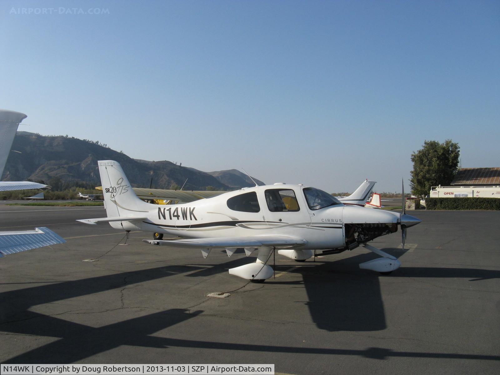 N14WK, 2006 Cirrus SR20 C/N 1758, 2006 Cirrus SR20 GTS, Continental IO-360-ES 200 Hp, lower engine cowl off