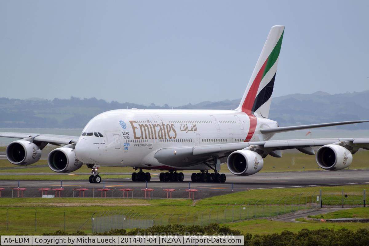 A6-EDM, 2010 Airbus A380-861 C/N 042, At Auckland