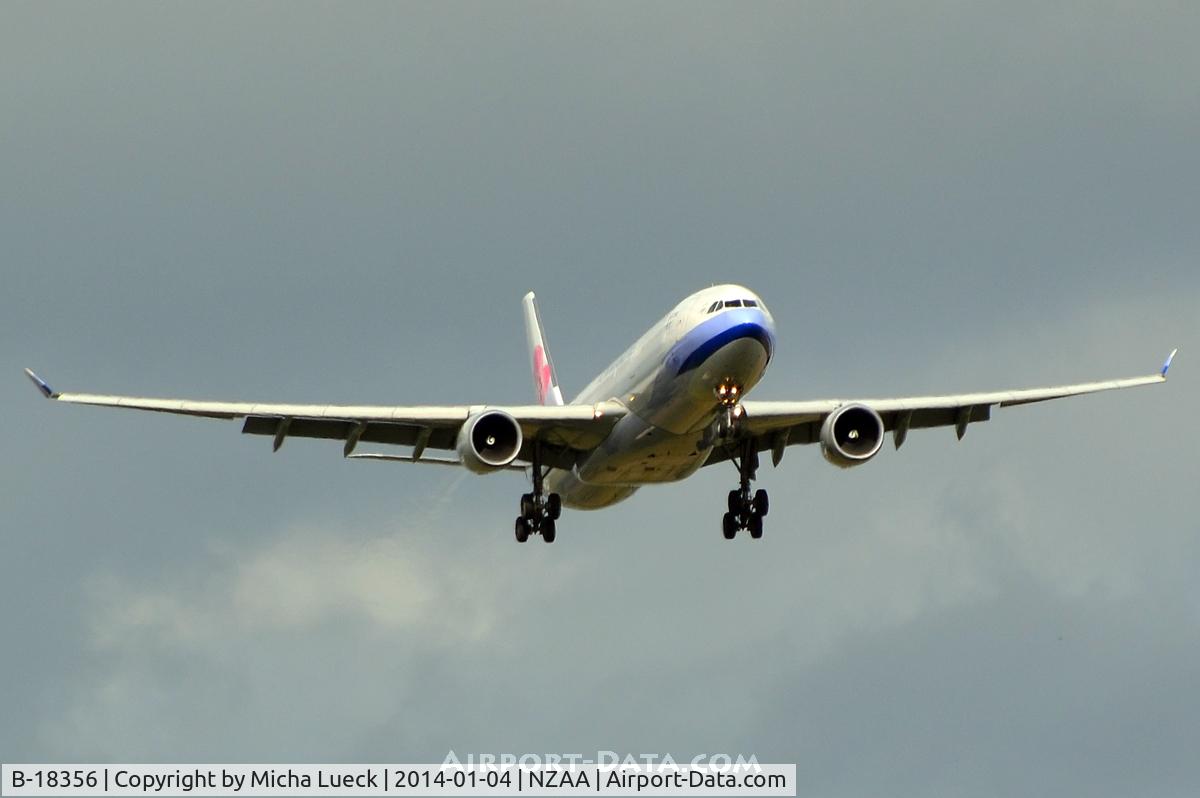 B-18356, 2011 Airbus A330-302 C/N 1272, At Auckland