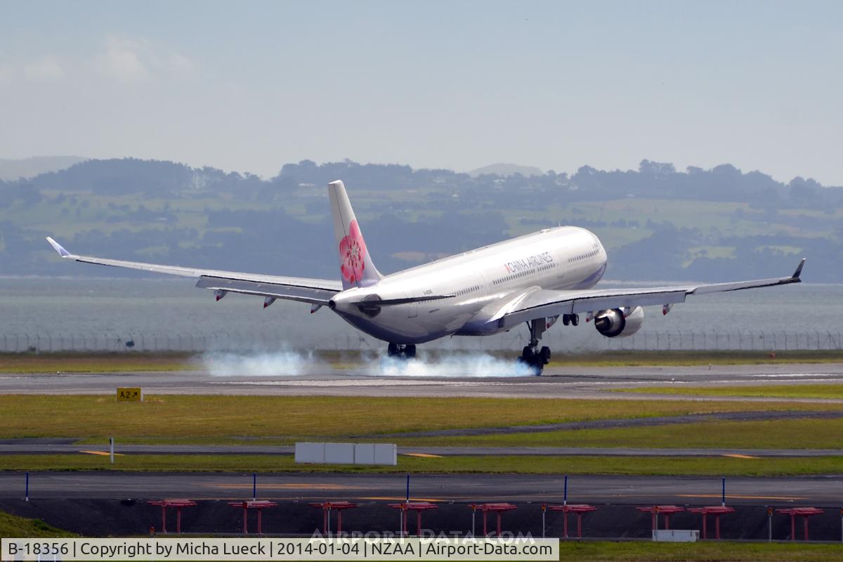 B-18356, 2011 Airbus A330-302 C/N 1272, At Auckland