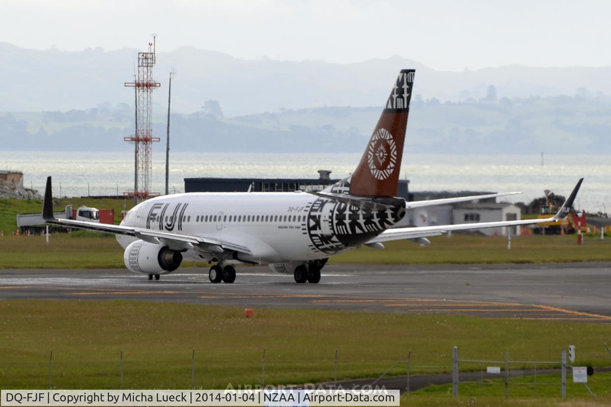 DQ-FJF, 1998 Boeing 737-7X2 C/N 28878, At Auckland