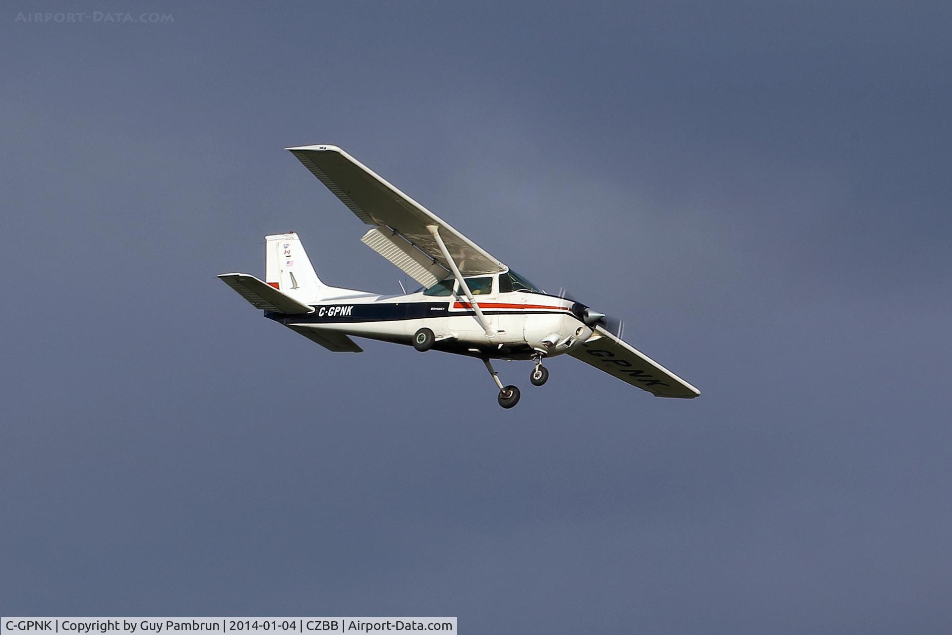 C-GPNK, 1977 Cessna 172N C/N 17267695, Landing