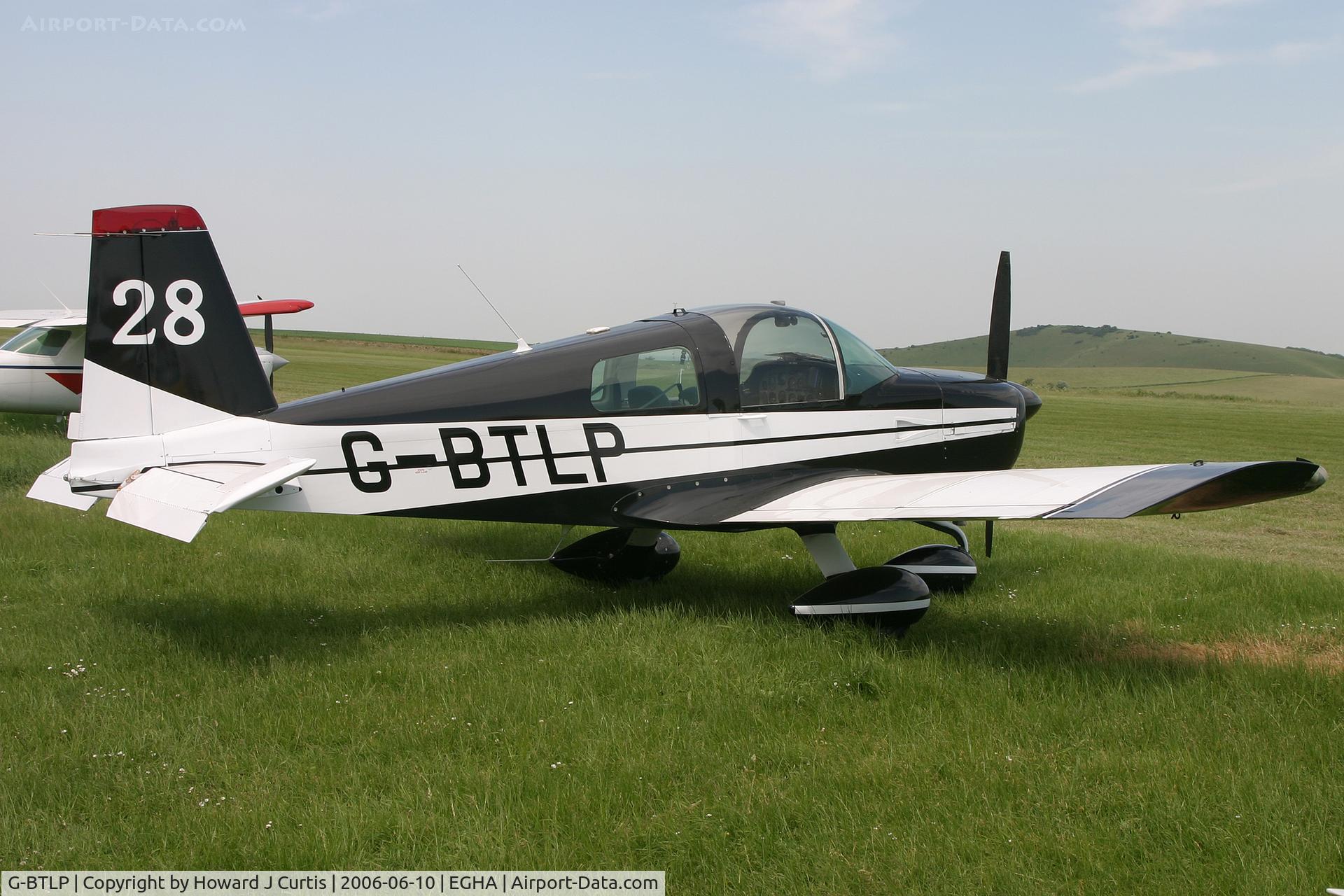 G-BTLP, 1977 Grumman American AA-1C Lynx C/N AA1C-0109, Race number 28, at the Dorset Air Races.
