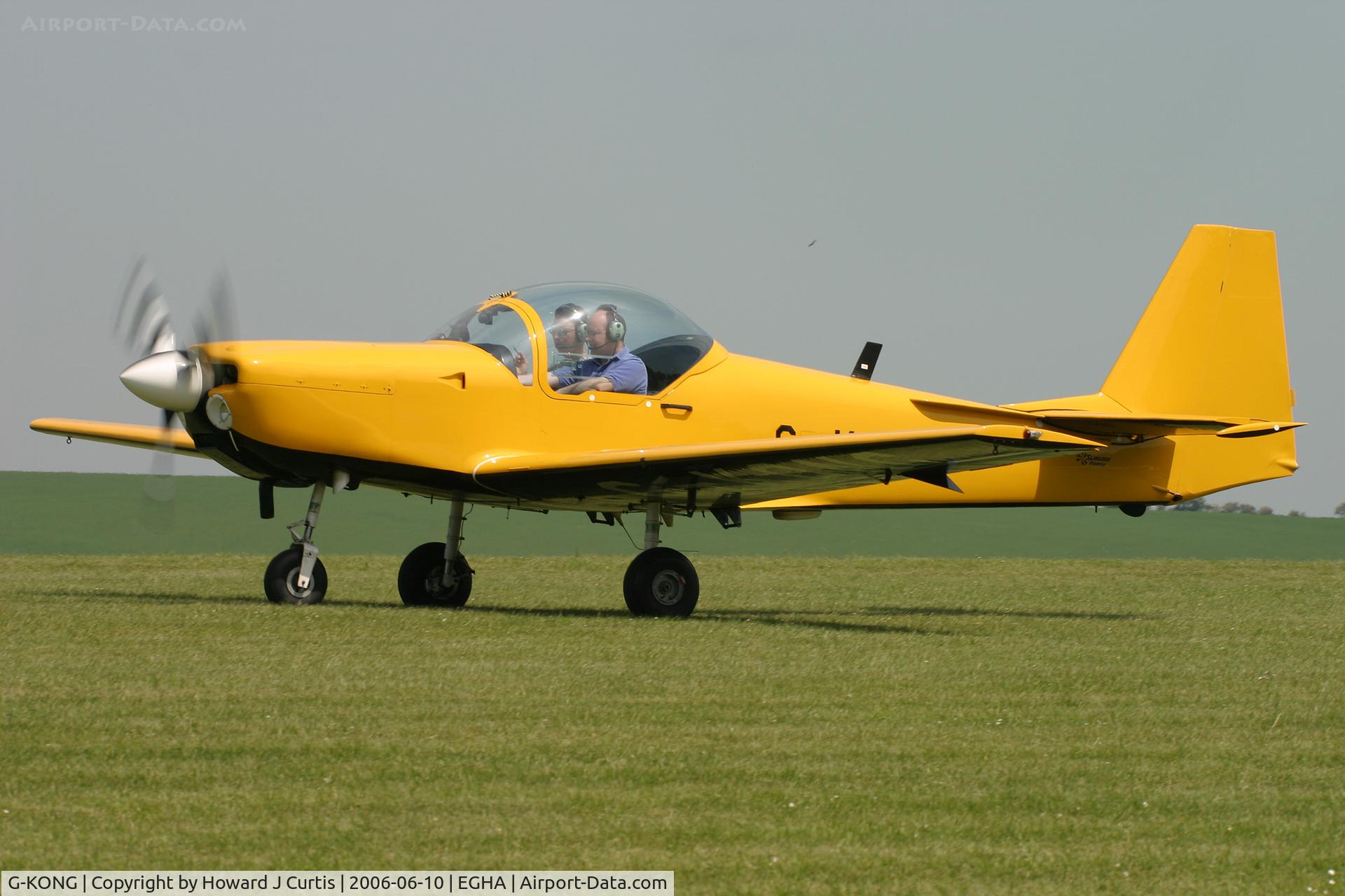 G-KONG, 1987 Slingsby T-67M-200 Firefly C/N 2041, At the Dorset Air Races.