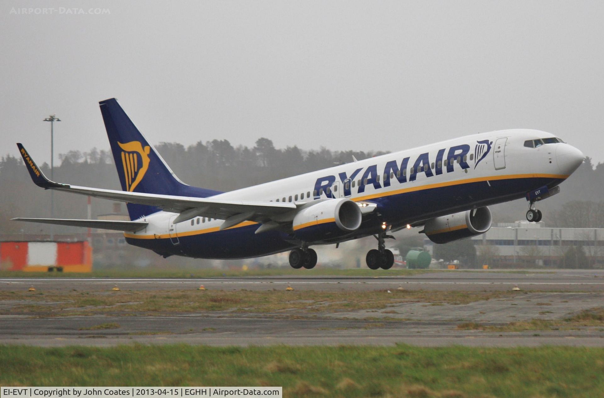 EI-EVT, 2012 Boeing 737-8AS C/N 40315, Lifts off 26 in drizzle.
