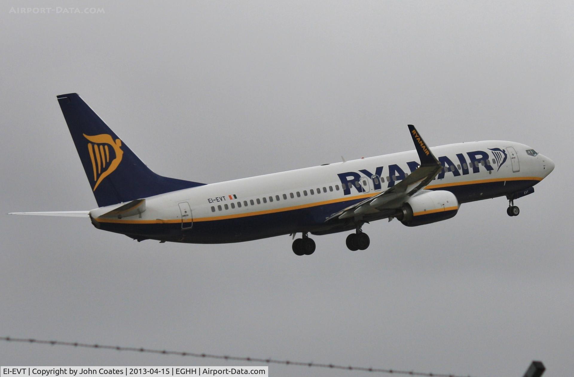 EI-EVT, 2012 Boeing 737-8AS C/N 40315, Departing off 26