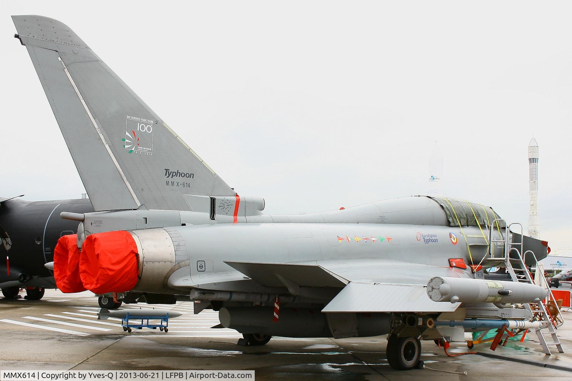 MMX614, Eurofighter EF-2000 Typhoon T C/N IPA2/PT002, Aeronautica Militare (Italian Air Force) Eurofighter EF2000 Typhoon T, Static Display Paris-Le Bourget Air Show 2013