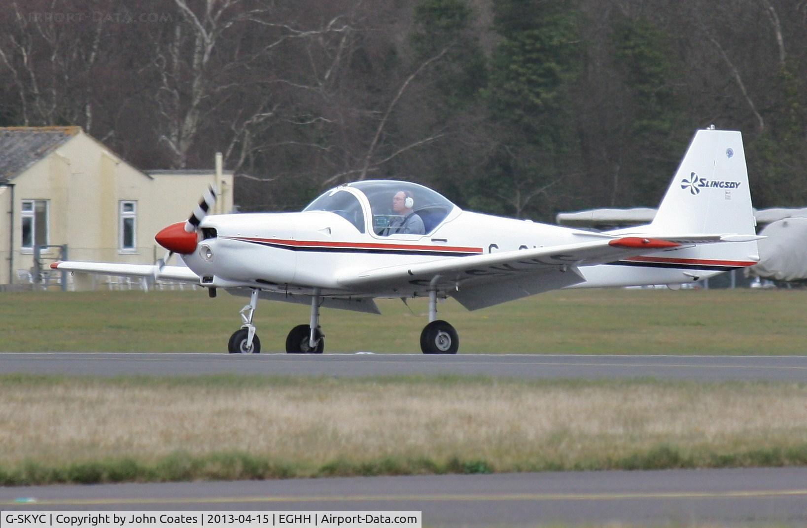 G-SKYC, 1984 Slingsby T-67M Firefly C/N 2009, Departing on 26