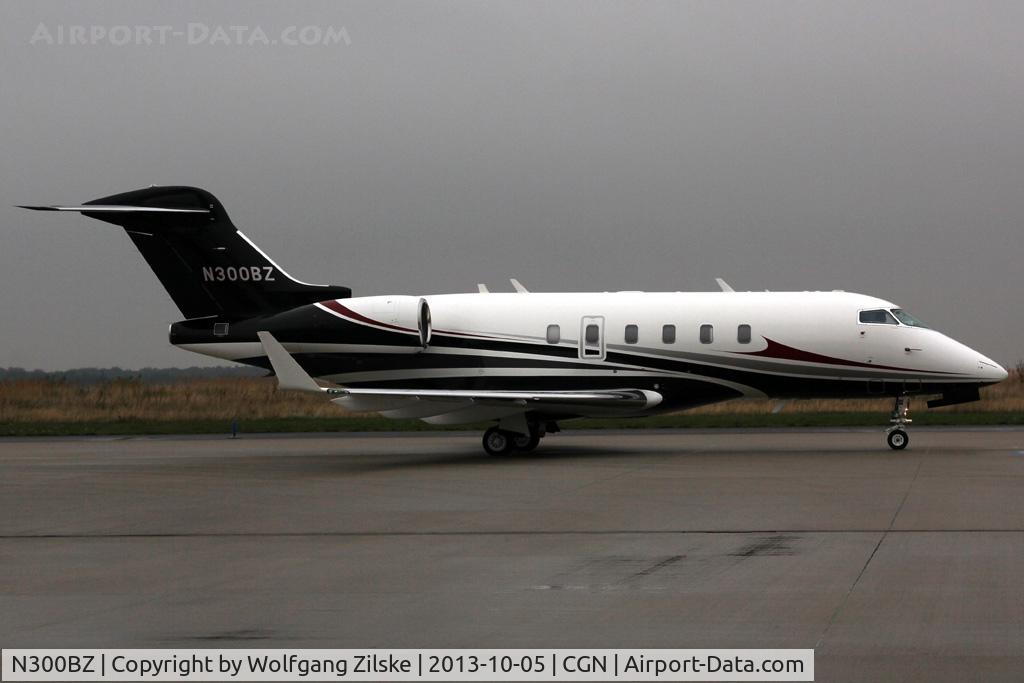N300BZ, 2004 Bombardier Challenger 300 (BD-100-1A10) C/N 20030, visitor