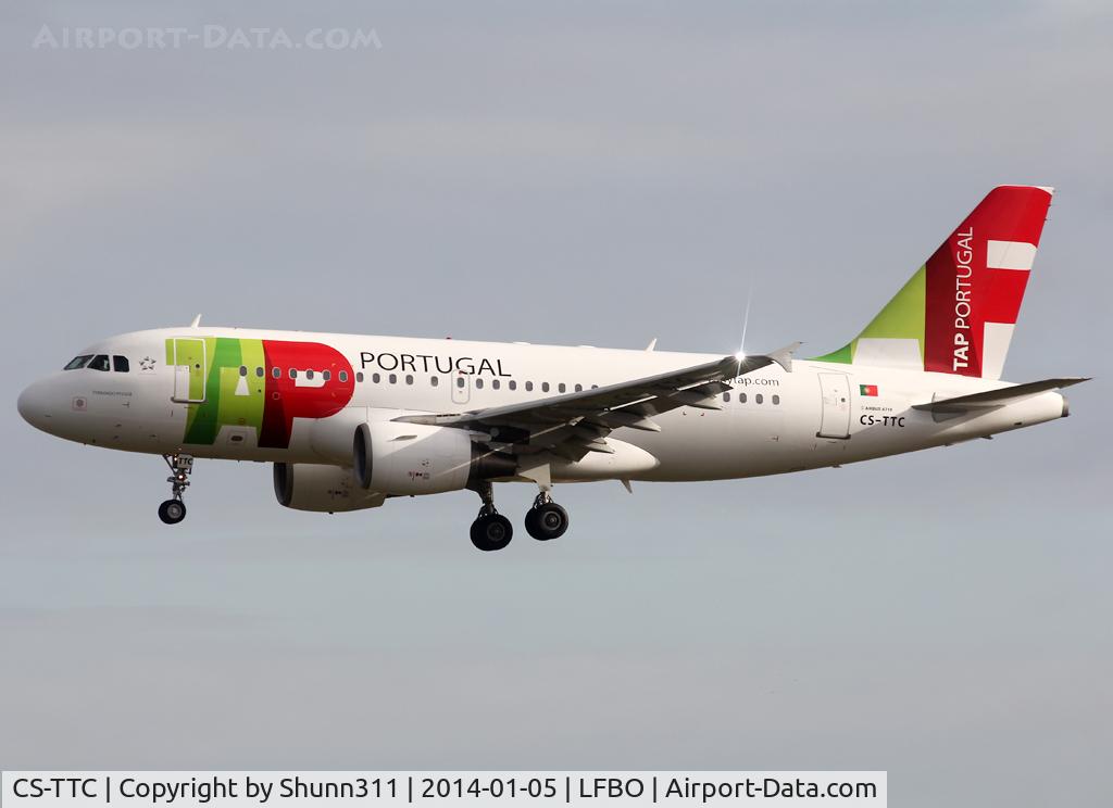 CS-TTC, 1997 Airbus A319-111 C/N 763, Landing rwy 32R