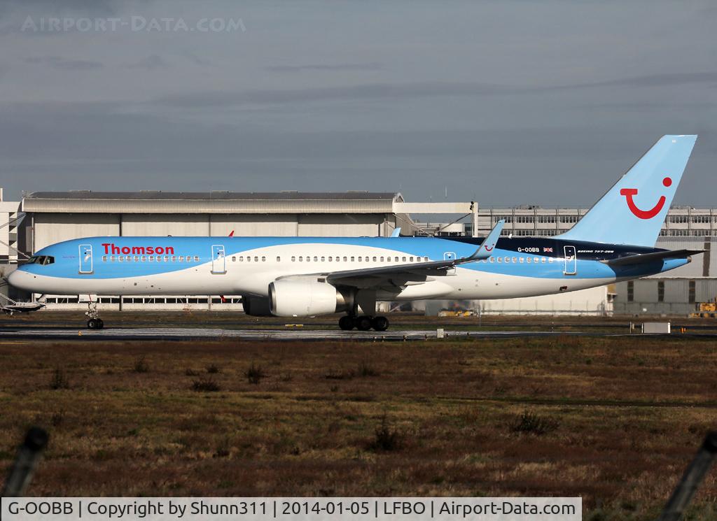 G-OOBB, 2000 Boeing 757-26N C/N 32447, Lining up rwy 32R for departure... new c/s