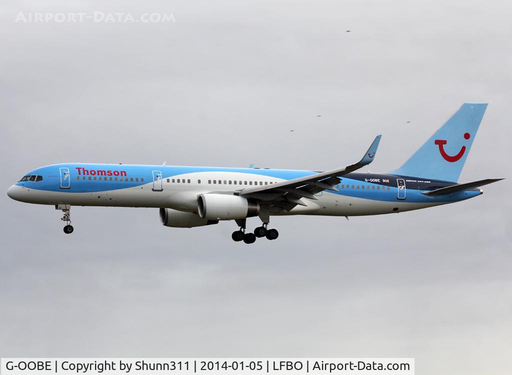 G-OOBE, 2003 Boeing 757-28A C/N 33100, Landing rwy 32R in new c/s