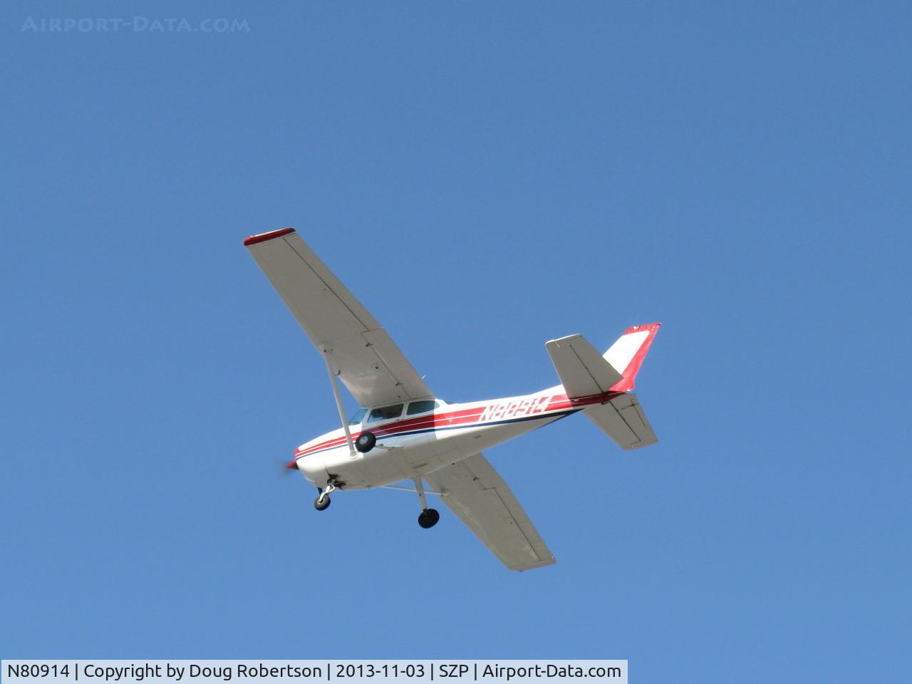 N80914, 1976 Cessna 172M C/N 17266799, 1976 Cessna 172M SKYHAWK, Lycoming O-320-E2D 150 hp, on final Rwy 22