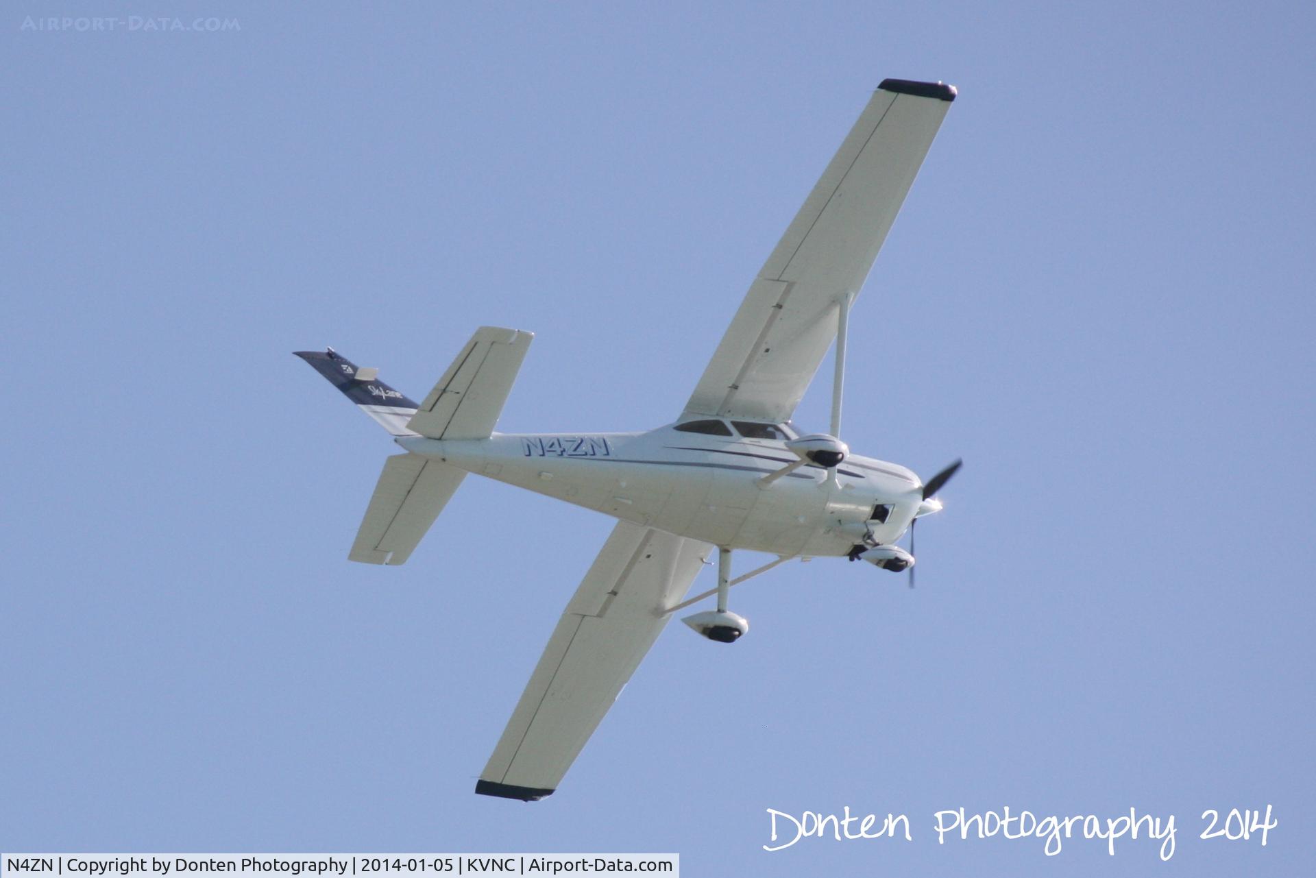N4ZN, 2003 Cessna 182T Skylane C/N 18281237, Cessna Skylane (N4ZN) departs Venice Municipal Airport