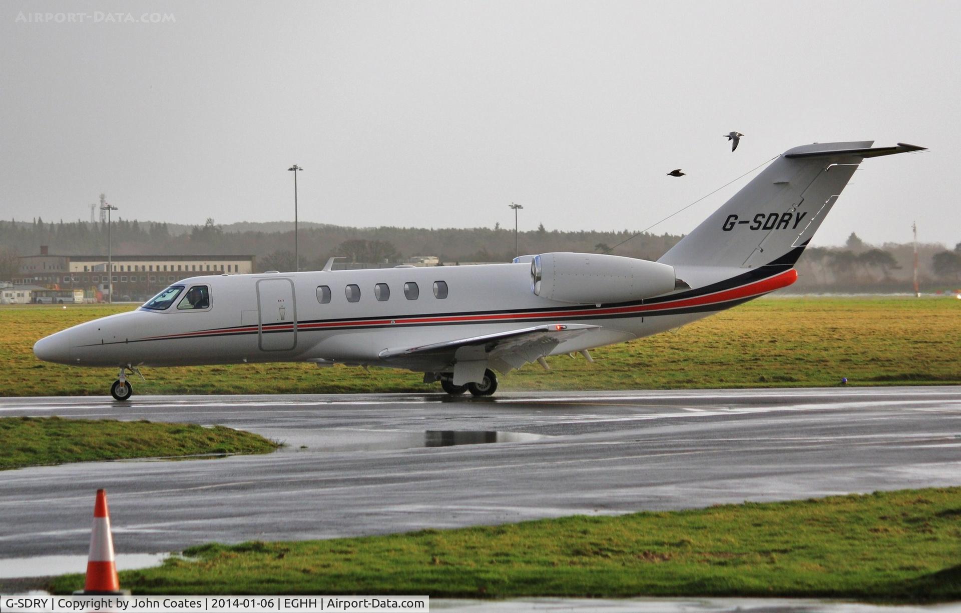 G-SDRY, 2013 Cessna 525C CitationJet CJ4 C/N 525C-0134, Taxiing to Citation Centre