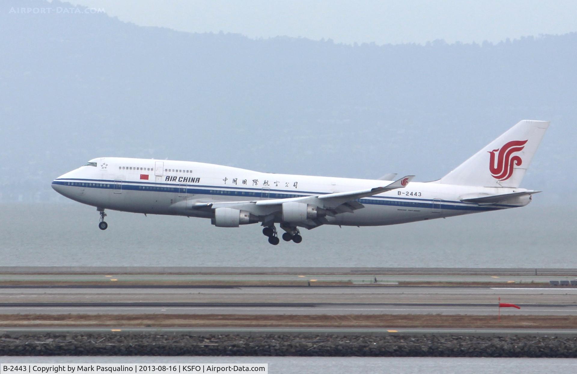 B-2443, Boeing 747-4J6 C/N 25881, Boeing 747-400