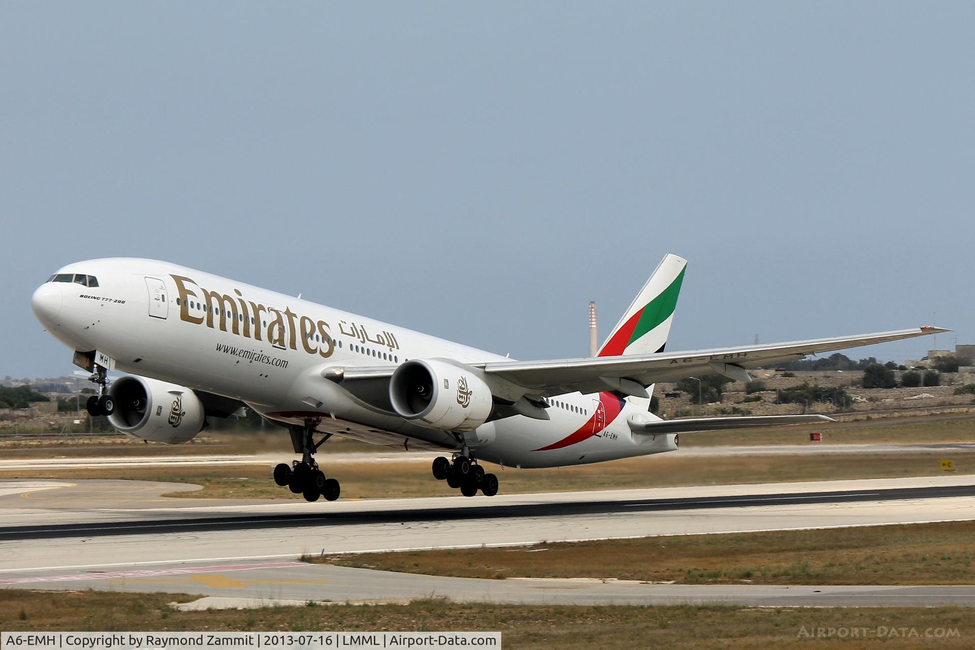 A6-EMH, 1997 Boeing 777-21H/ER C/N 27251, B777 A6-EMH Emirates Airlines