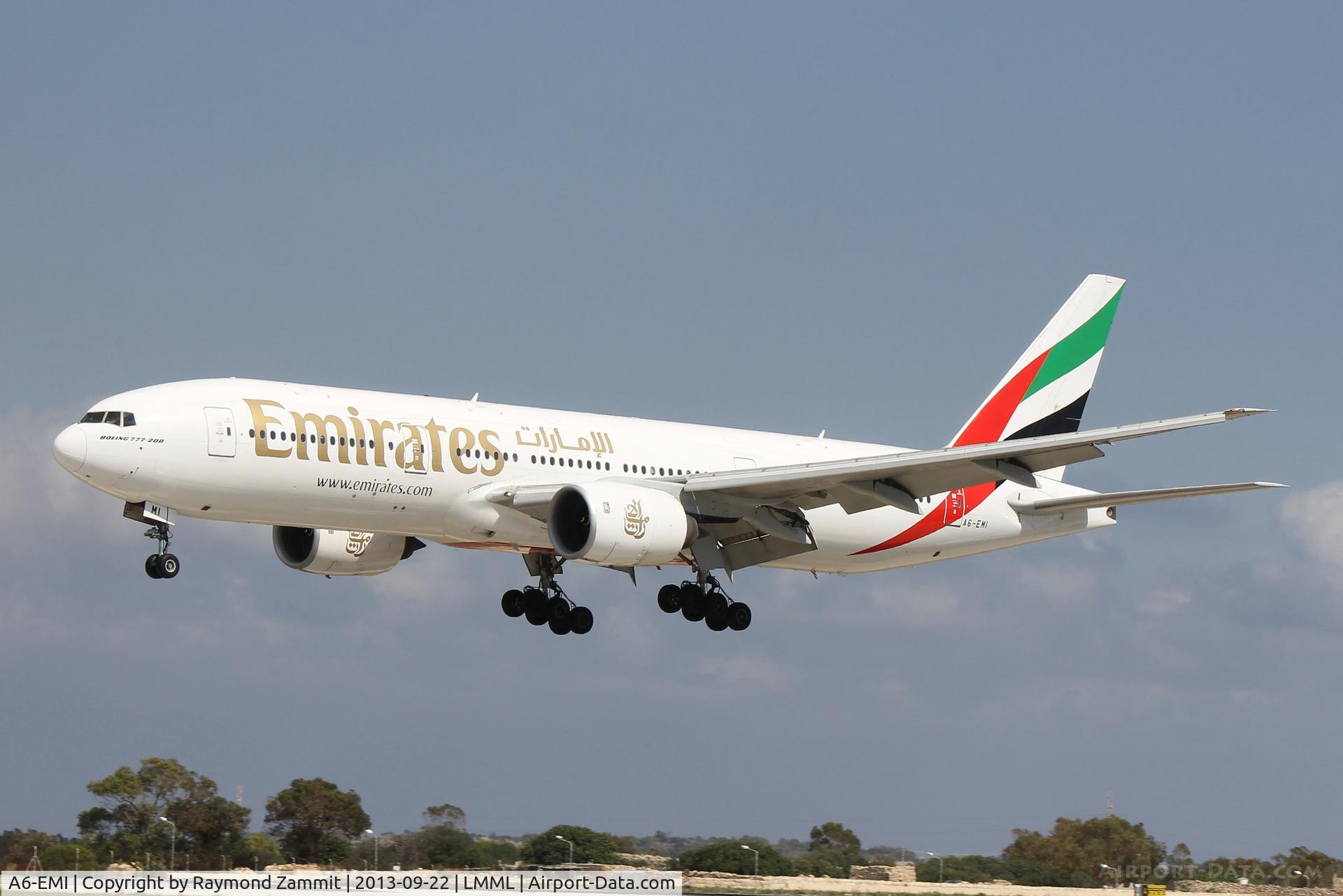 A6-EMI, 1996 Boeing 777-21H/ER C/N 27250, B777 A6-EMI Emirates Airlines