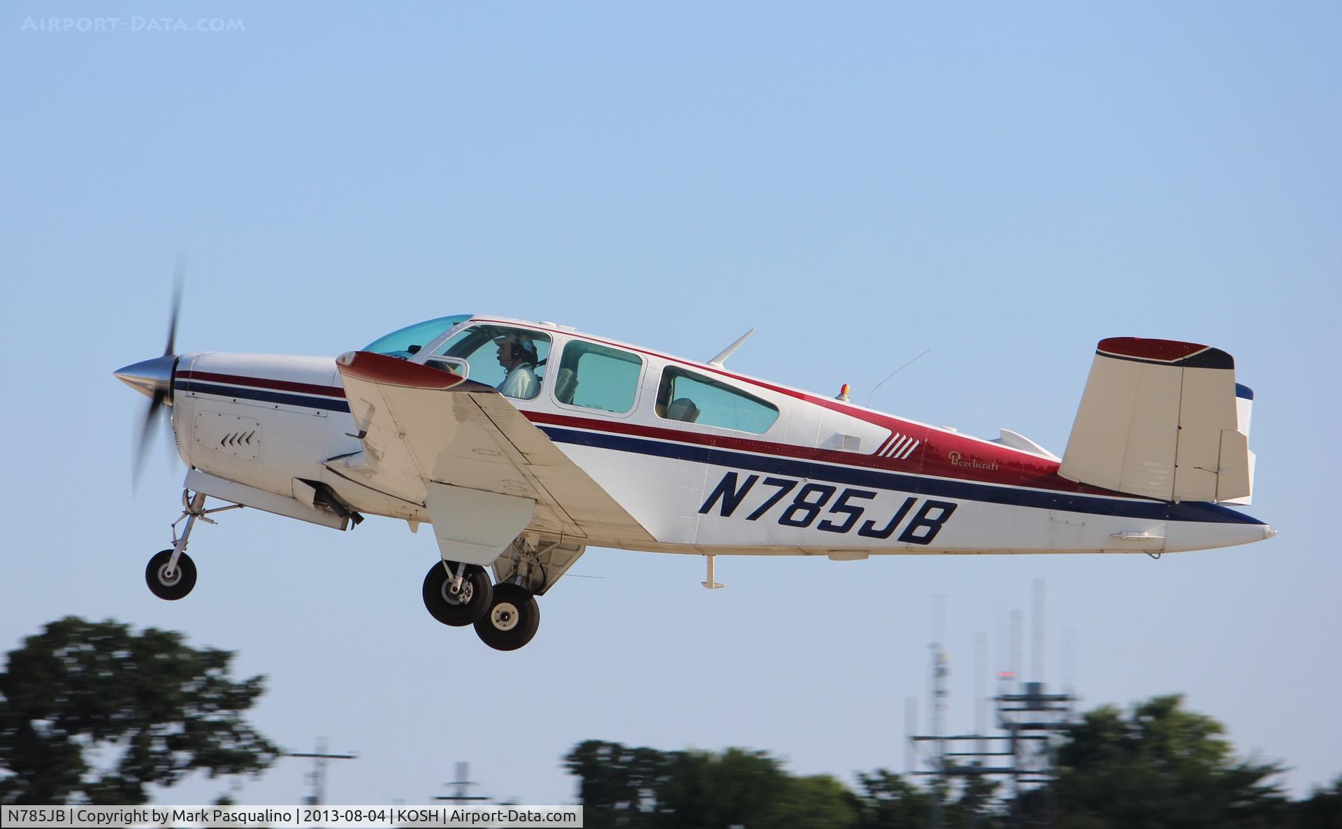 N785JB, 1969 Beech V35A Bonanza C/N D-8915, Beech V35A