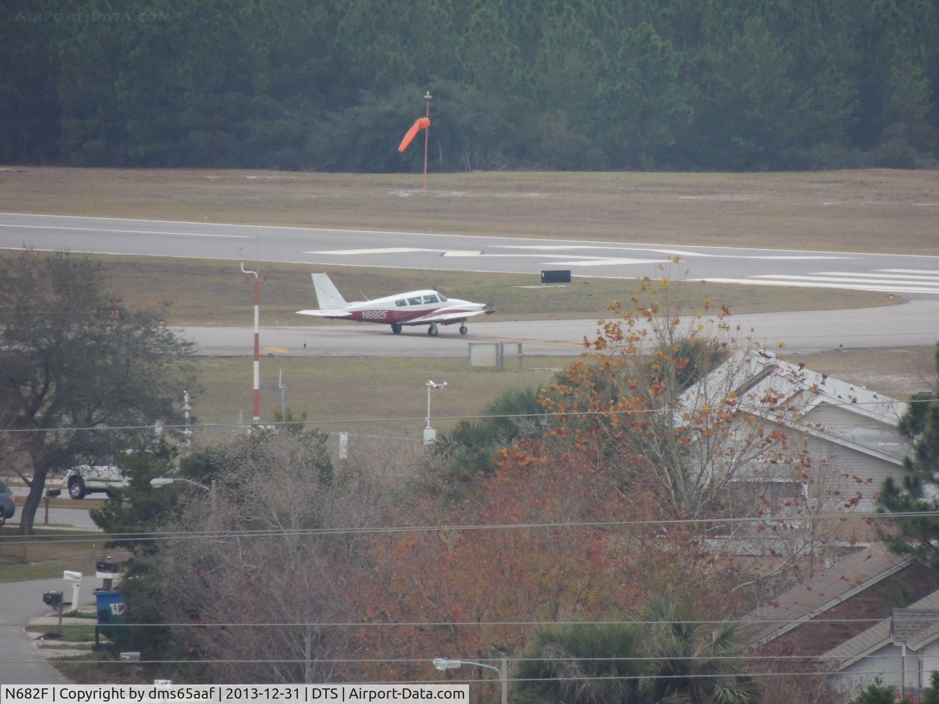 N682F, 1969 Piper PA-30 Twin Comanche C/N 30-1955, Run-up for departure on 32 @ DTS